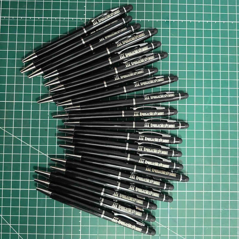 Гравіювання на ручках Гравіювання на ручках