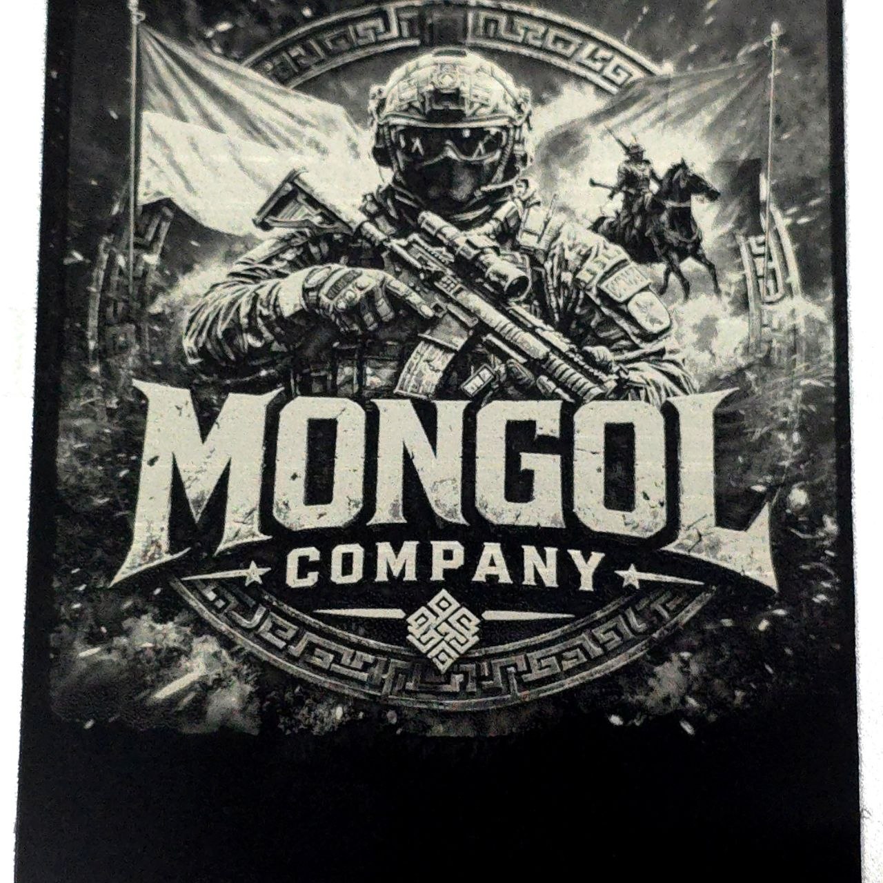 Гравіювання на металевій пофарбованій пластині